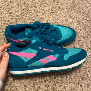 Women’s vintage Reebok Classic size 8